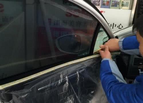 汽车贴多少不违法